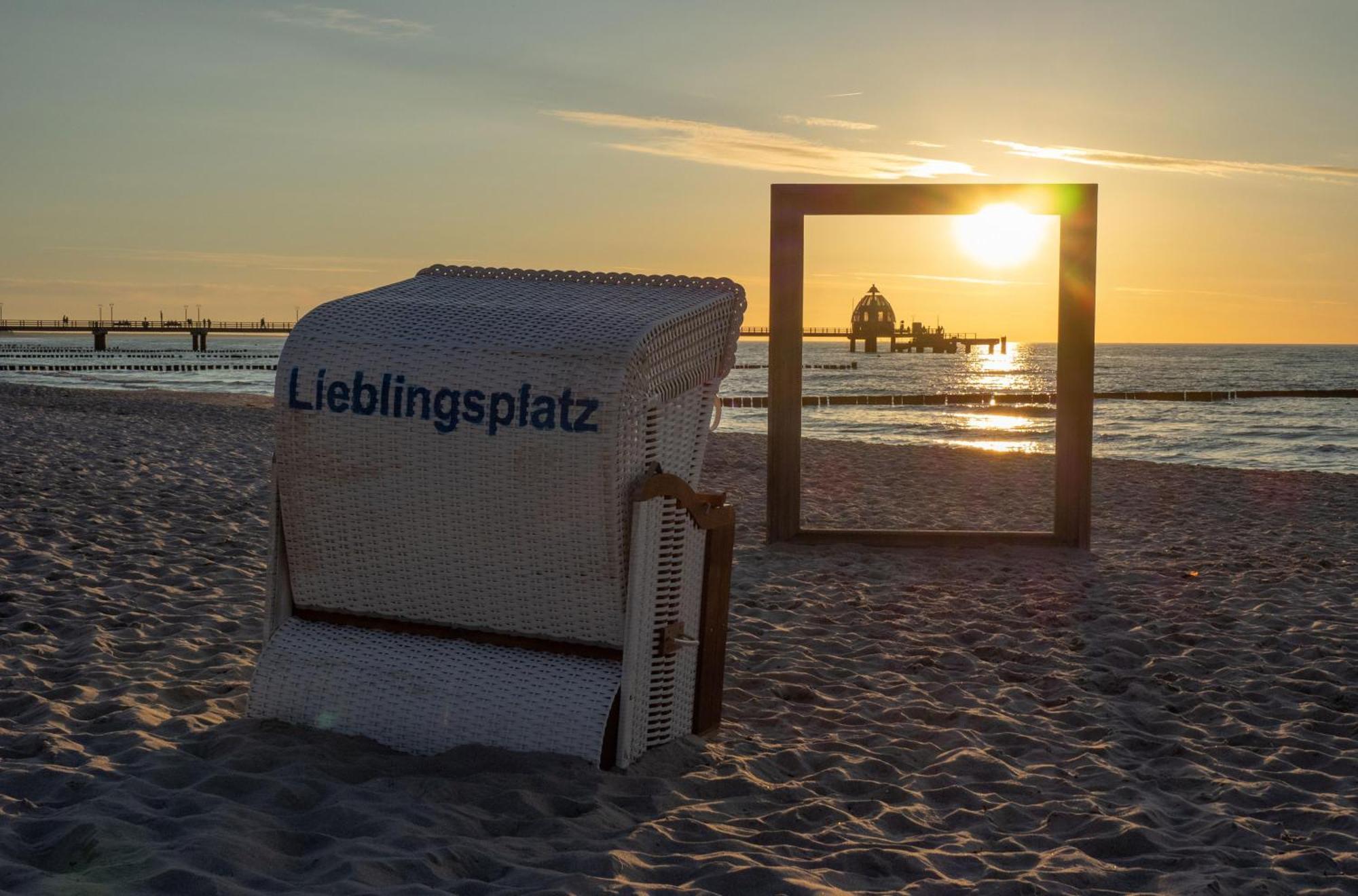 Strandhafer An Der Seebruecke Zingst Zewnętrze zdjęcie